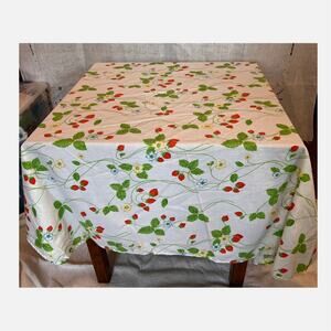 Vintage tablecloth strawberries vines floral 72x64 cotton blend Summer party